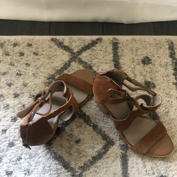 Hinge ‘Cora’ block heel sandal - Picture 5 of 8